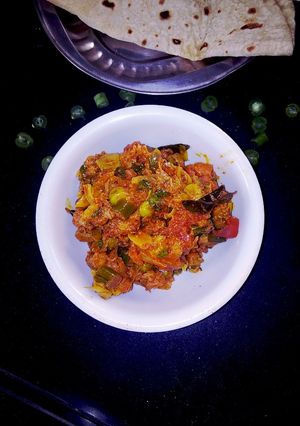 છોલે મિક્સ શાક (Chhole Mix Shak Recipe In Gujarati) રેસીપી મુખ્ય ફોટો