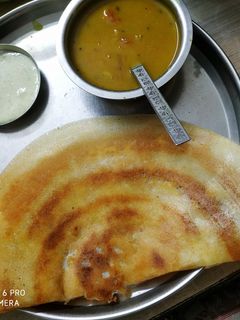 રવા ઢોસા (Rava Dosa Recipe In Gujarati) રેસીપી મુખ્ય ફોટો