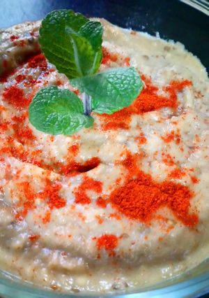 Una foto de Baba ganoush, muttabal betinjan, crema de berenjenas. Receta Árabe