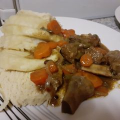 A picture of Dumpling with Beef Stew.