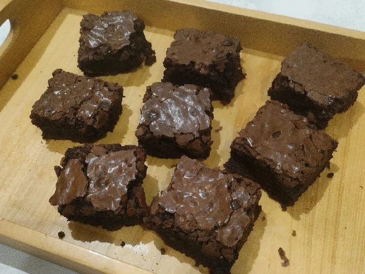 Cara Mudah Membuat Resep Fudgy Brownies Shiny Crust yang  Bikin Ketagihan Anti Ribet, Bikin Ngiler