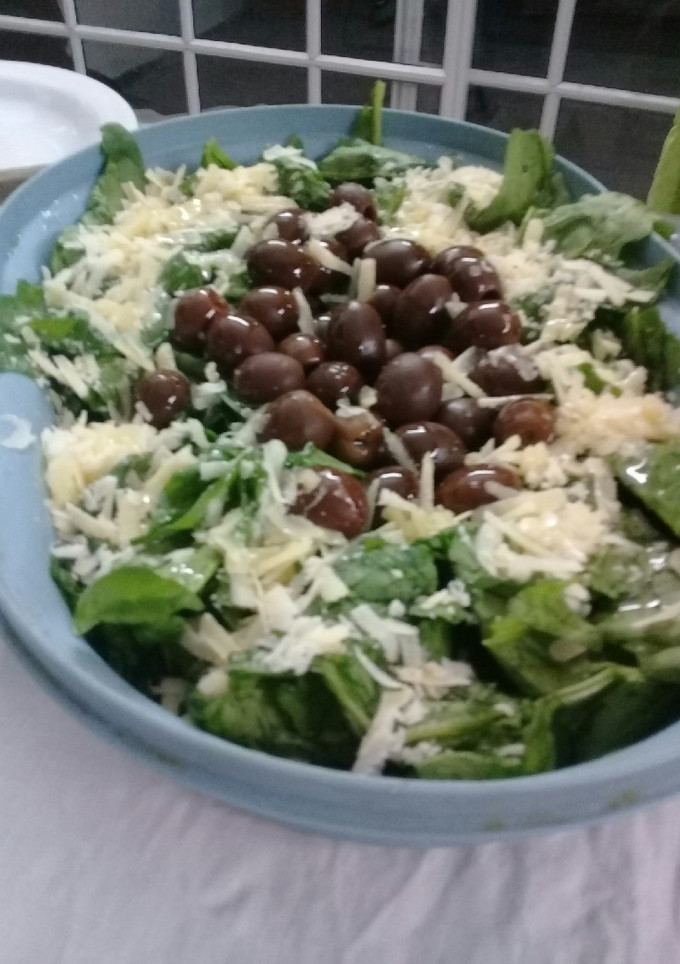 Una foto de Ensalada de espinaca
