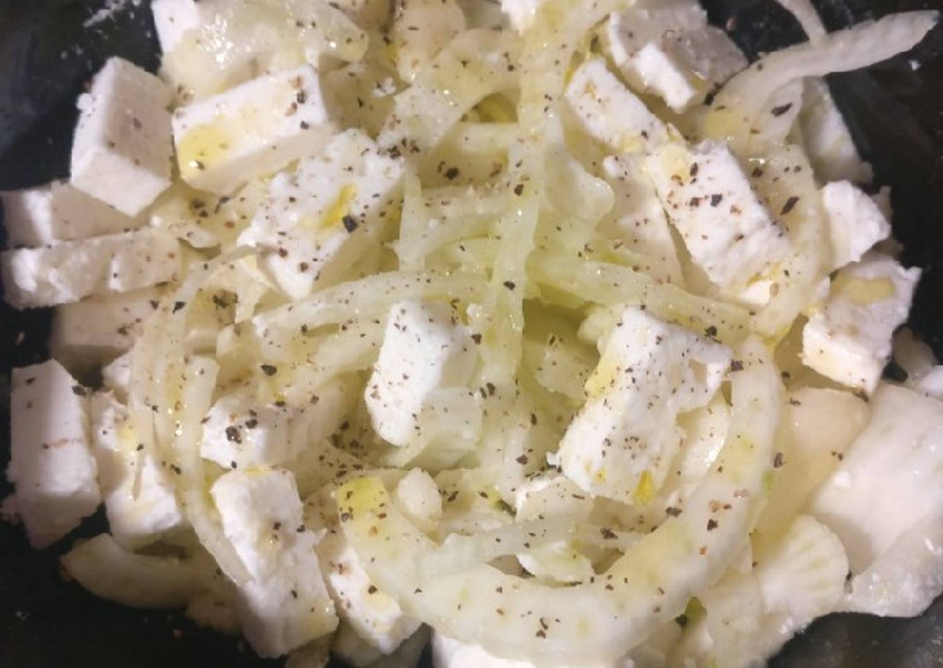 Fennel, feta and pears salad