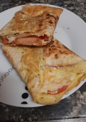 Una foto de Tortilla francesa y tortita de maíz