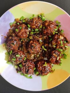 மேகி நூடுல்ஸ் மஞ்சூரியன் (Maggi noodles Manchurian) செய்முறை முக்கிய புகைப்படம்