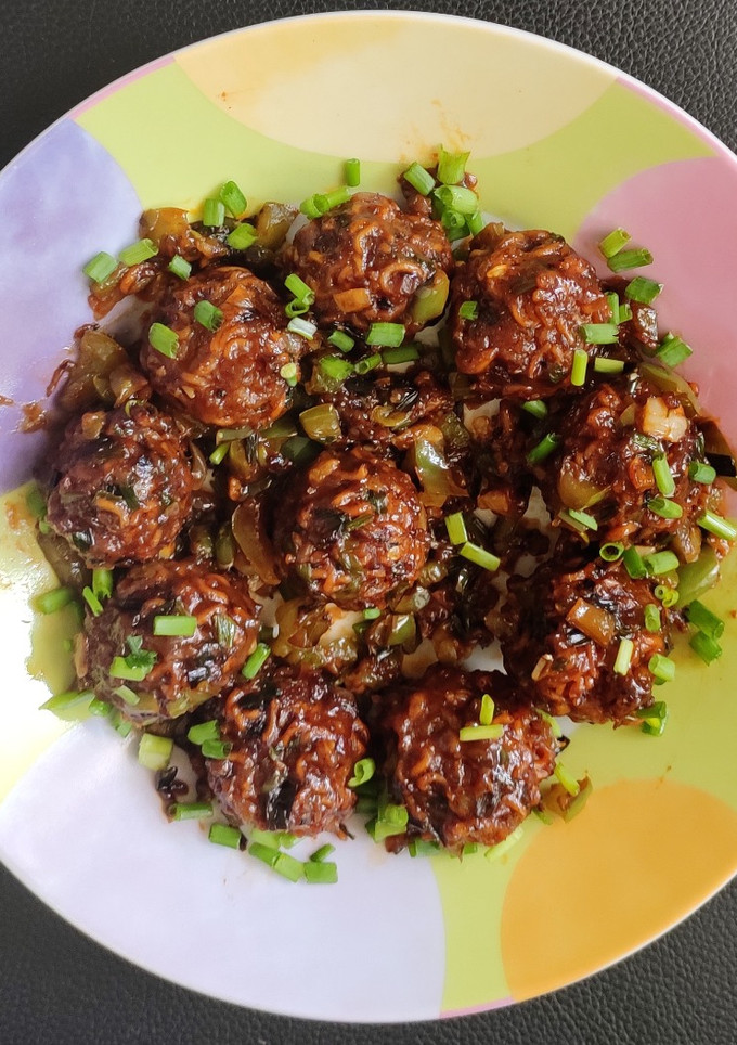 மேகி நூடுல்ஸ் மஞ்சூரியன் (Maggi noodles Manchurian) செய்முறை முக்கிய புகைப்படம்