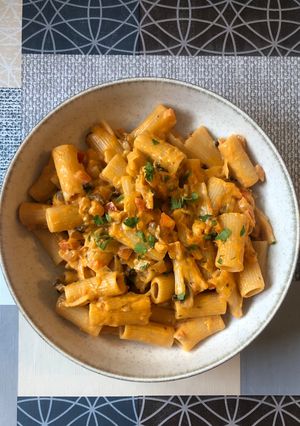 Una foto de Pasta en salsa rosada
