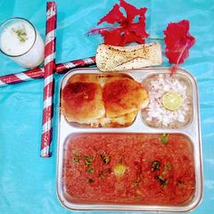 A picture of Pav bhaji.