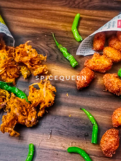 A picture of Crispy Onion Pakoda.