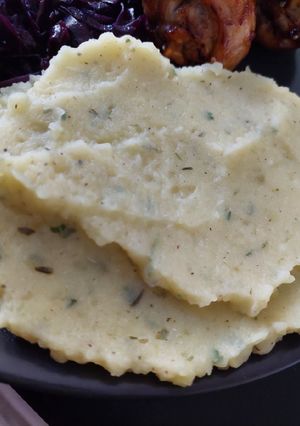 Hagymás, zöldfűszeres krumplipüré recept fotója
