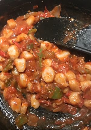 Una foto de Pasta rápida. Con 3 ingredientes, más salsa casera