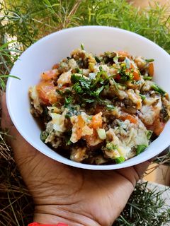 वांग्याचे कच्चे भरीत (Vangyache Kache Bharit Recipe In Marathi) रेसिपी चे मुख्य फोटो