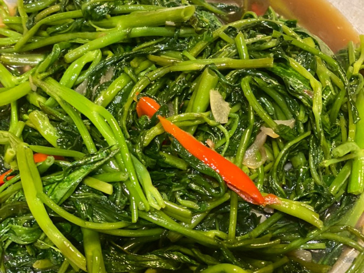 Cara Gampang Membuat Tumis kangkung ala Thailand, Enak Banget
