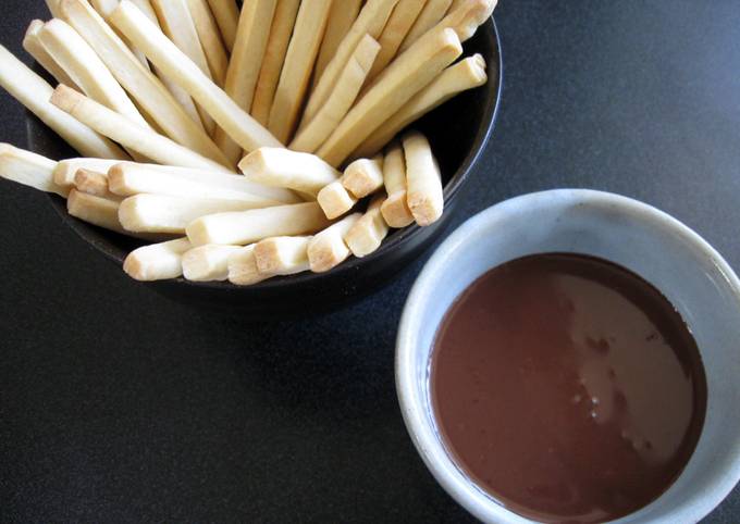 Biscuit Sticks with Chocolate Ganache