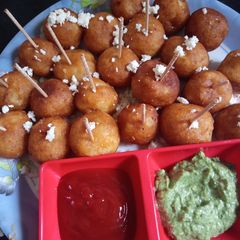 A picture of Cheese Balls.
