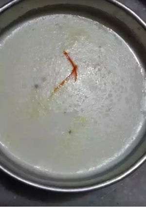 केसर दूध (Kesar doodh recipe in Hindi) रेसिपी मुख्य फोटो