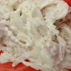 A picture of Cream onion salad.