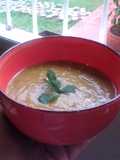 Crema de vegetales con pollo y curcuma