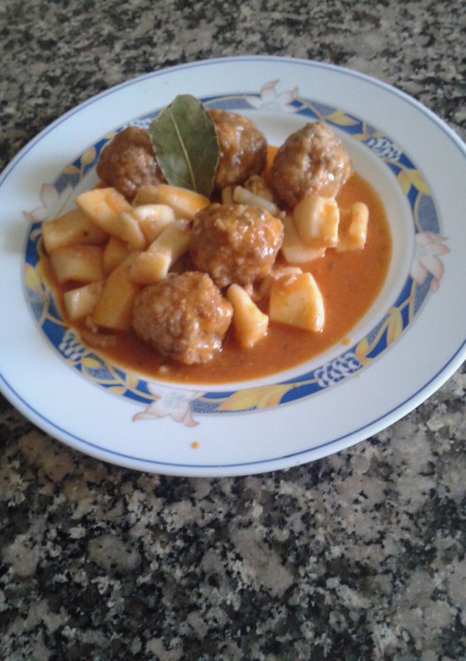 Una foto de Albóndigas con  sepia