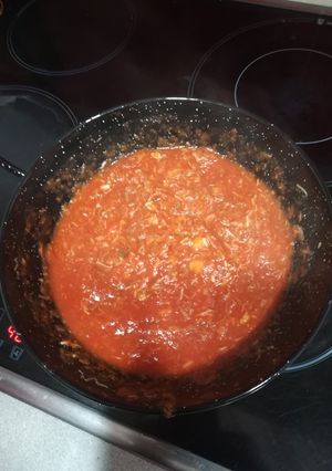 Una foto de Ropa Vieja con tomate