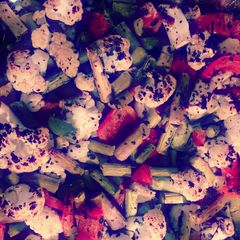 A picture of Roasted Cauliflowers with Asparagus and Bell Peppers.
