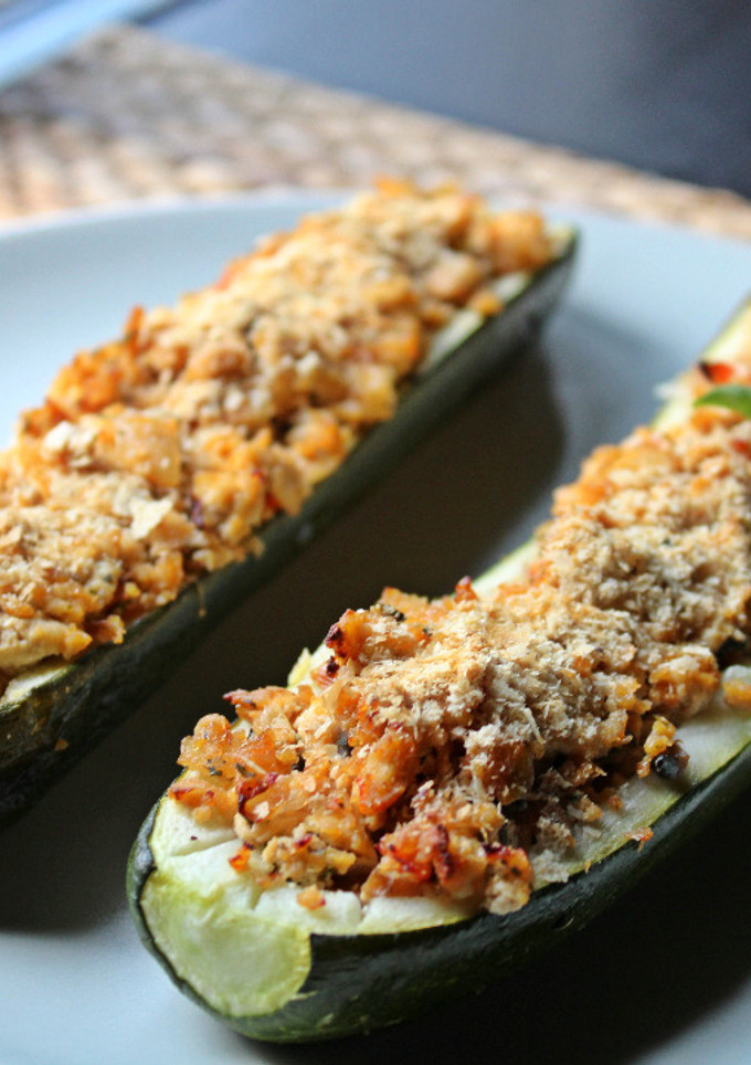 Una foto de Calabacines rellenos de tofu
