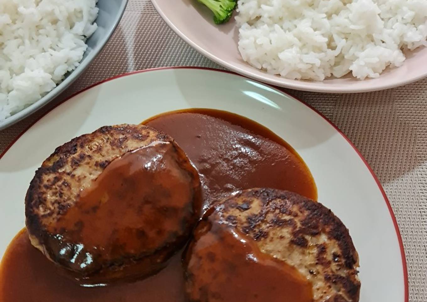 Japanese hamburg (hamburger jepang)