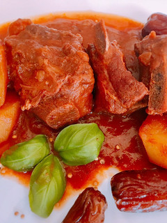 Una foto de Costillas al ron con dátiles y mostaza