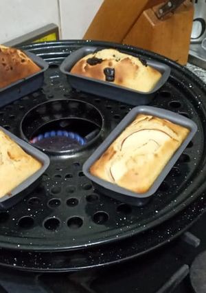 Una foto de Budines dulces cocinados en parrigas