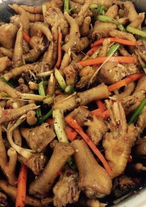 Hình của món Chân gà trộn.