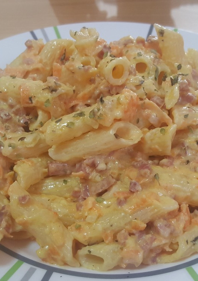 Una foto de Macarrones sin gluten con nata