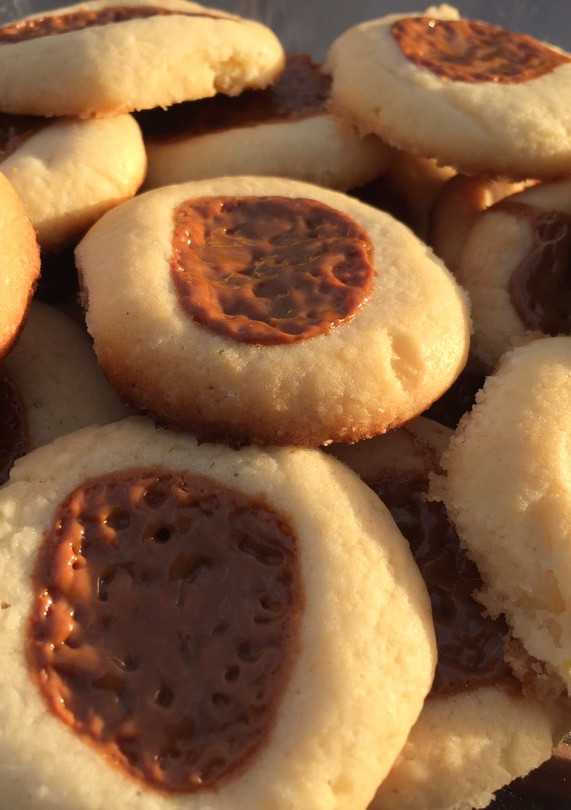 Una foto de 👩🏼‍🍳Pepas de dulce de leche 🤗