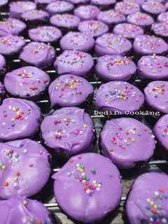 Foto resep 127. Kue Kering Cokelat Ungu (Choco Blueberry Cookies)