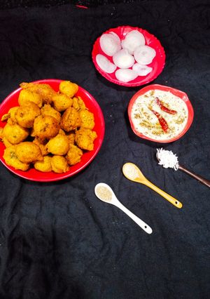 A picture of Gujrati na gotta.