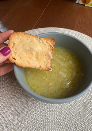 Francia hagymaleves recept fotója