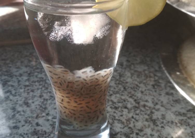 Recipe of Any-night-of-the-week Basil seeds lemonade