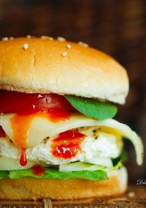 A picture of Instant Burger.