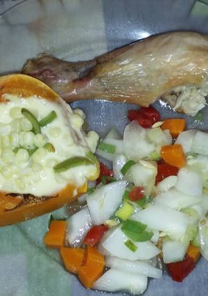 Una foto de Pollo con calabacín al horno