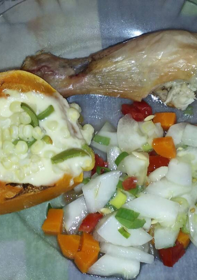 Una foto de Pollo con calabacín al horno