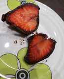 Frutillas bañadas en chocolate low carb