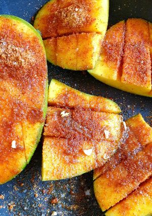 A picture of Tawa Fry raw mango.