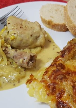 Una foto de Pollo a la mostaza al estilo Jamie Oliver