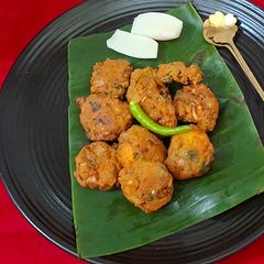 A picture of Chana And Masoor Dal Pakoda (For Tea-Time And Evening Cravings).