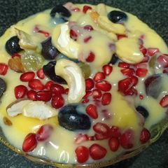 A picture of Vanilla fruit Custard.