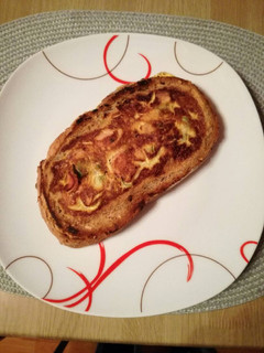 Tojásos zöldséges melegszendvics recept fotója