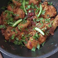A picture of Chicken kassa.