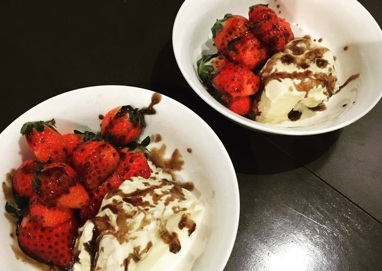 Easiest Way to Make Super Quick Homemade Strawberry with ice cream and balsamic sauce