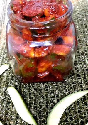 A picture of Raw mango pickle.