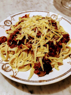 Una foto de Fideos caseros con bolognesa