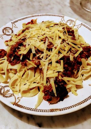 Una foto de Fideos caseros con bolognesa